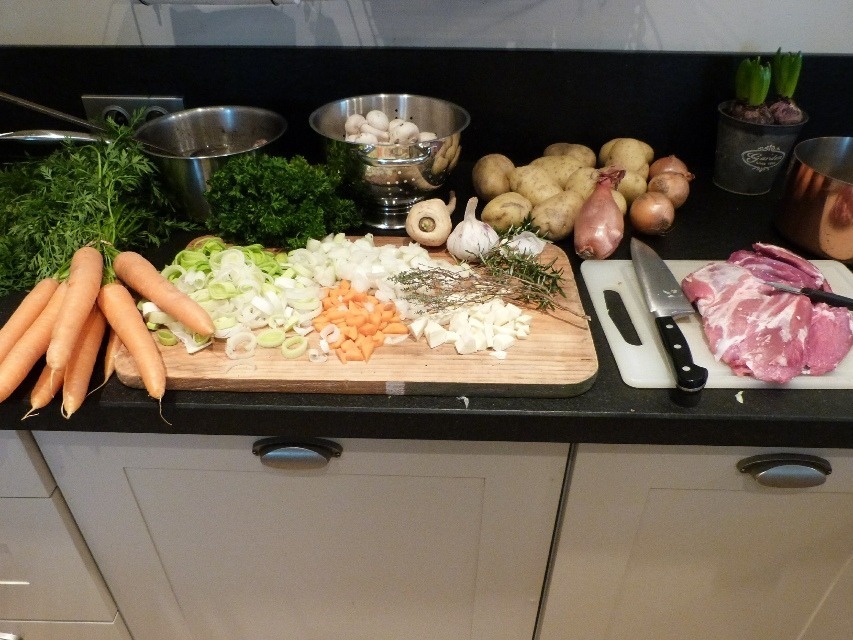 gite_fordogne_manoir_beauregard_table_d_hotes_preparation_legumes